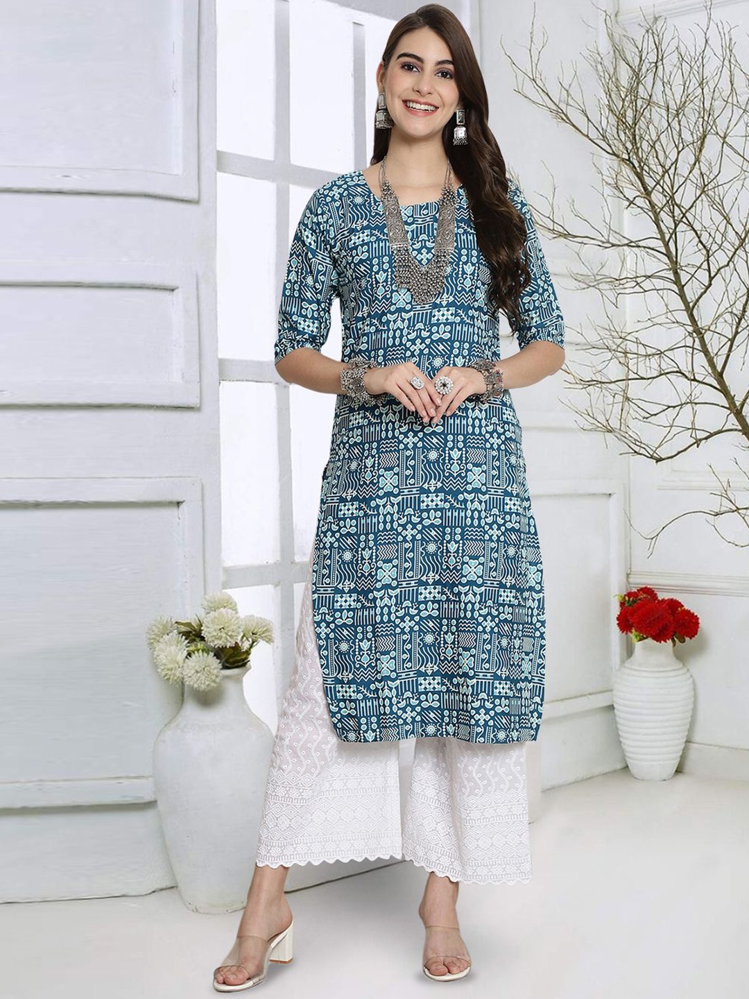 

7Threads Ethnic Motifs Printed Crepe Straight Kurta, Blue