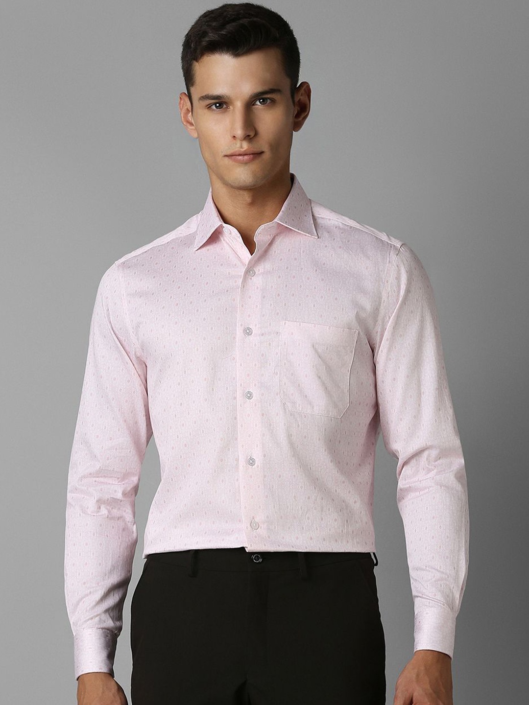 

Louis Philippe Men Classic Spread Collar Geometric Printed Cotton Formal Shirt, Pink