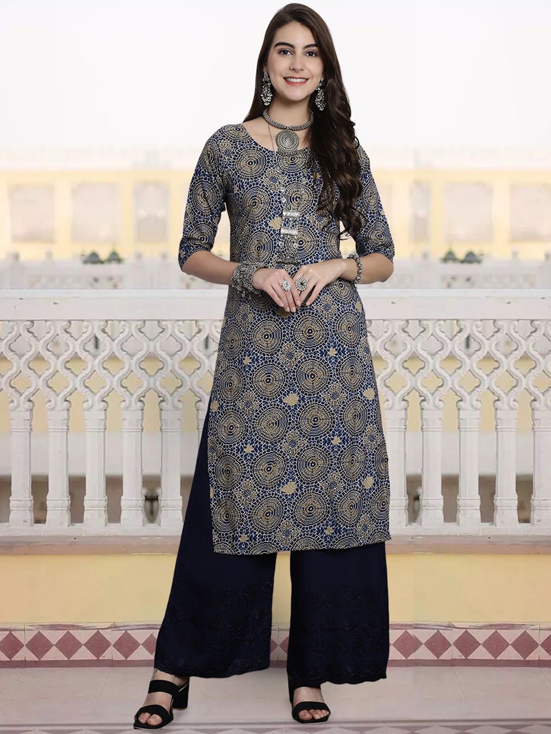 

7Threads Geometric Printed Round Neck Straight Kurta, Navy blue