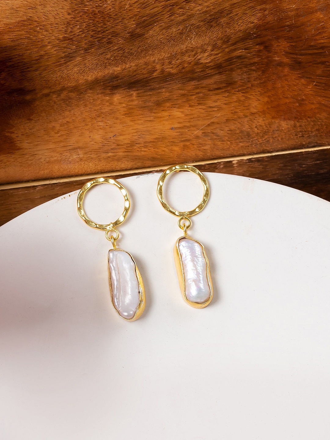 

PUTSTYLE Gold Plated Pearls Beaded Drop Earrings