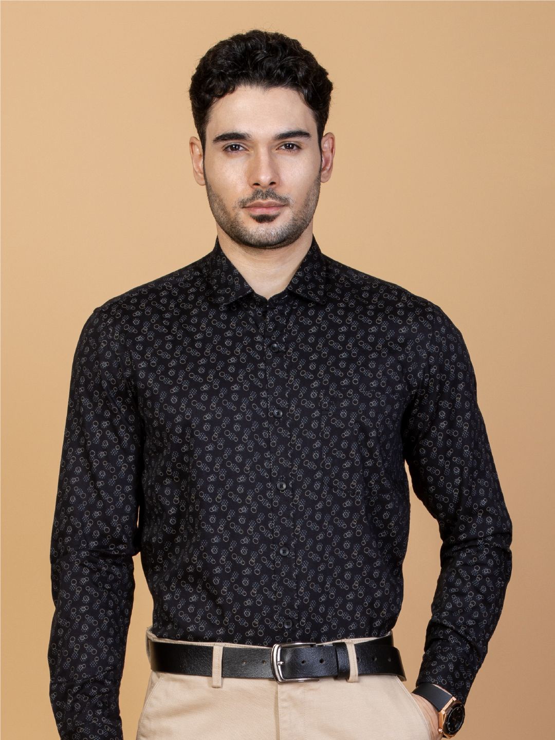 

Monterrey SF Men Comfort Spread Collar Micro Ditsy Printed Slim Fit Casual Shirt, Black