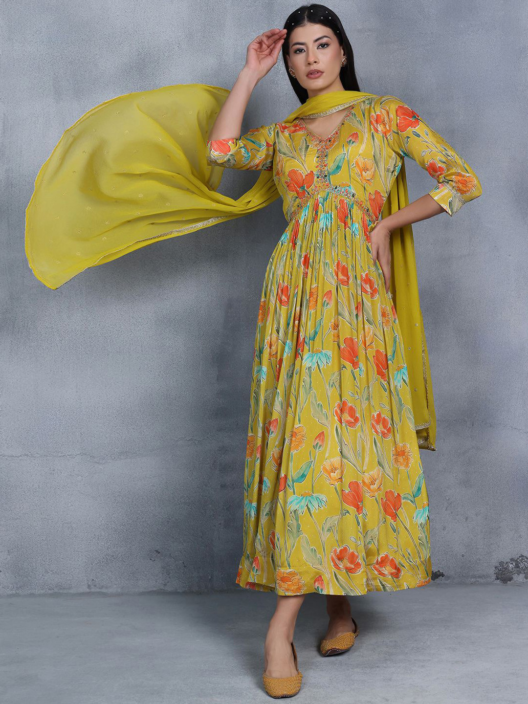 

Rang by Indya Women Printed Flared Sleeves Thread Work Kurta, Yellow