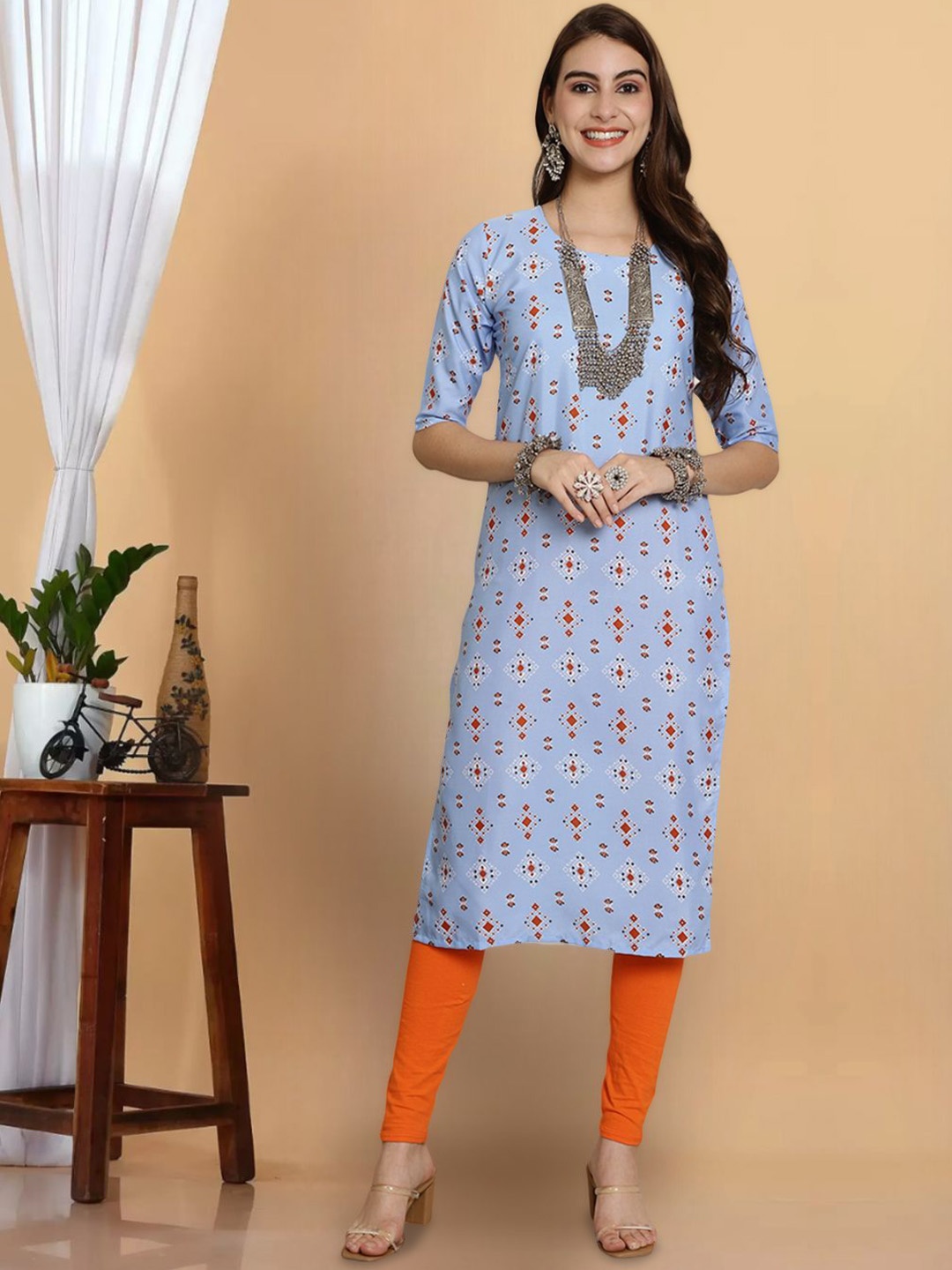 

7Threads Geometric Printed Round Neck Crepe Straight Kurta, Blue