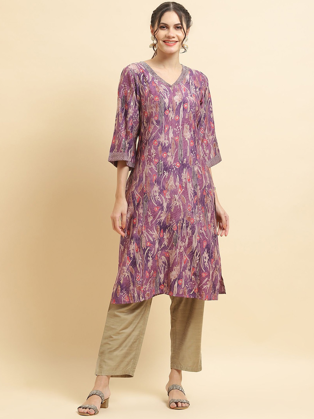 

Shree Abstract Printed V Neck Straight Kurta, Purple