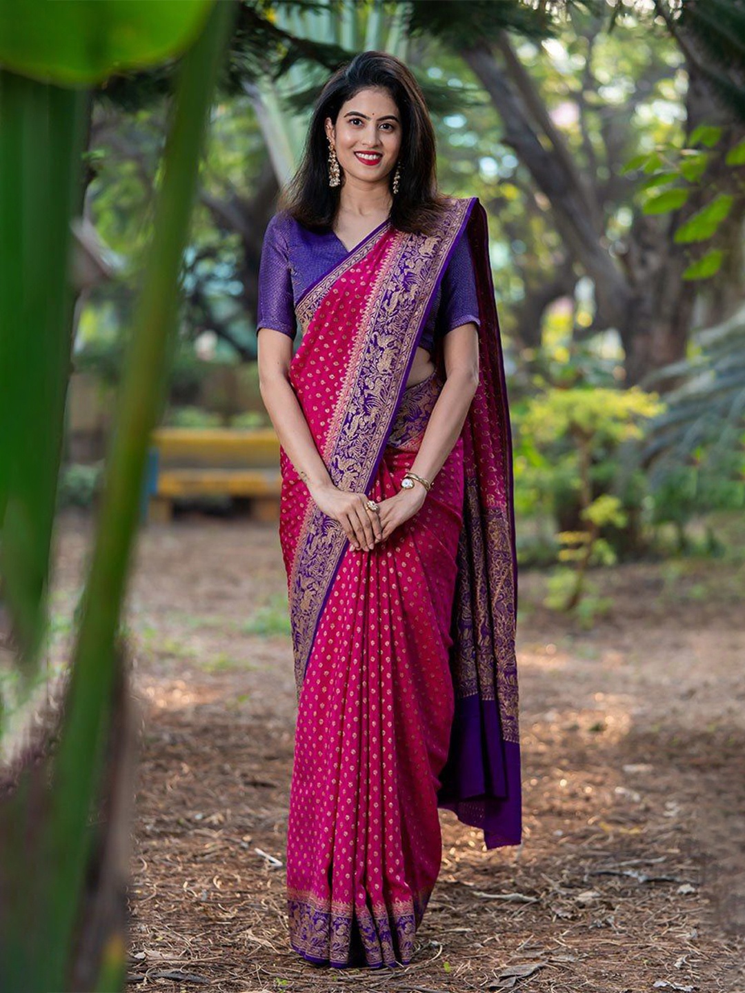 

Marziyaa Woven Design Zari Banarasi Saree, Pink