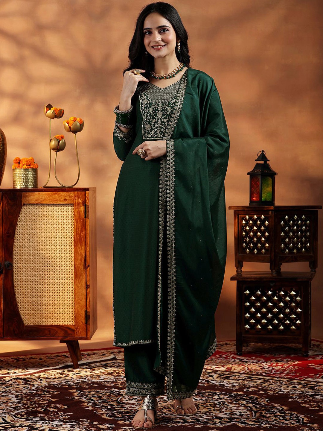 

Libas Floral Yoke Design Zari Straight Kurta with Trousers & Dupatta, Green