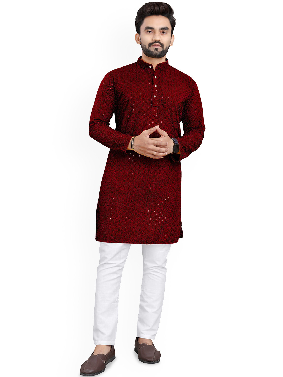 

trustous Floral Embroidered Sequinned Mandarin Collar Straight Kurta with Pyjamas, Maroon