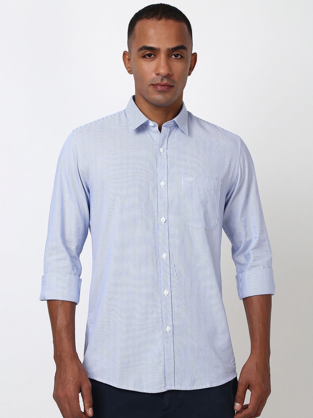 

Peter England Casuals Men Spread Collar Micro Checked Cotton Slim Fit Casual Shirt, Blue