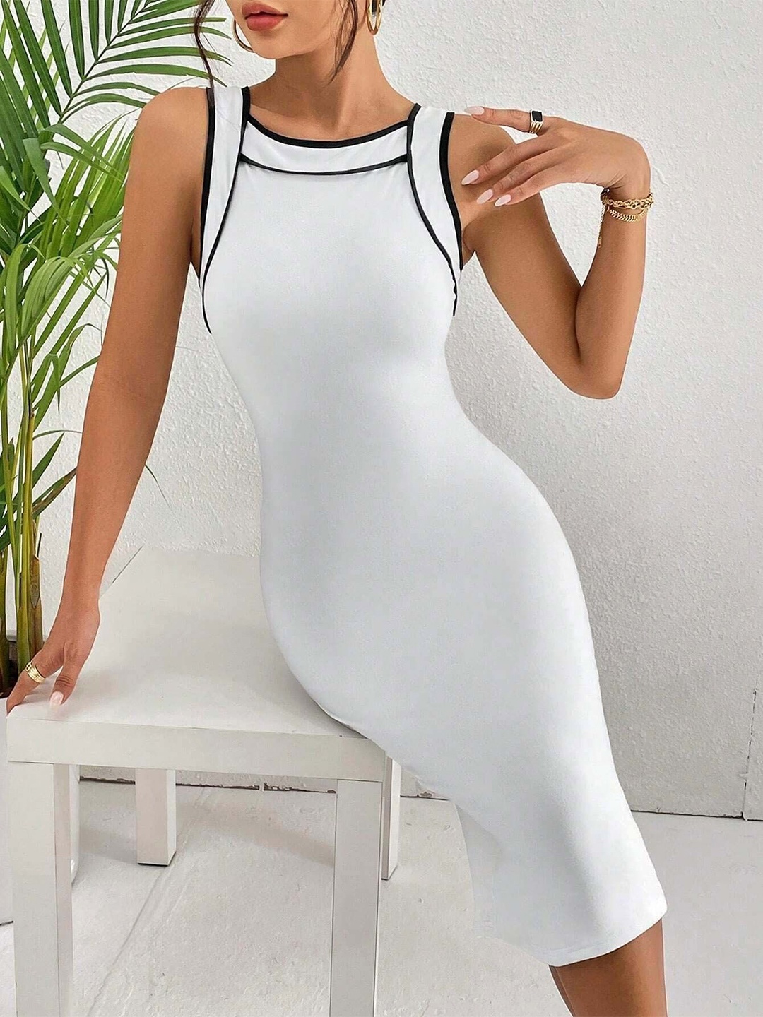 

Stylecast X Slyck Sleeveless Bodycon Dress, White