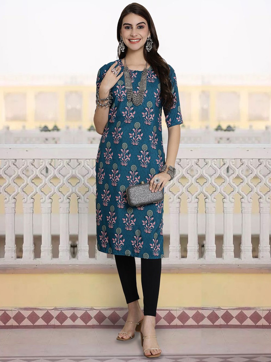 

7Threads Floral Printed Round Neck Straight Kurta, Blue