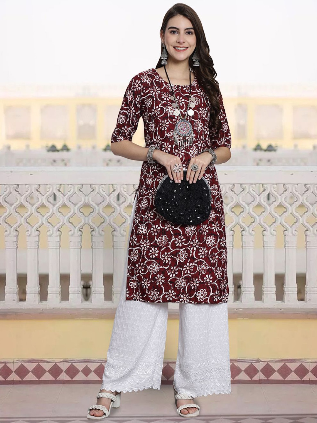 

7Threads Floral Printed Round Neck Straight Kurta, Maroon