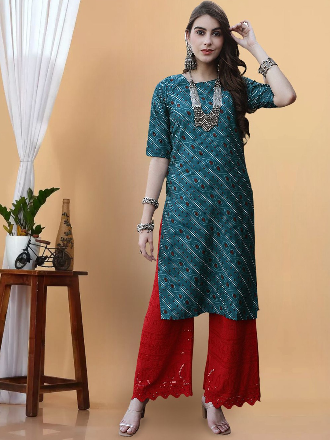 

7Threads Bandhani Printed Round Neck Crepe Straight Kurta, Green