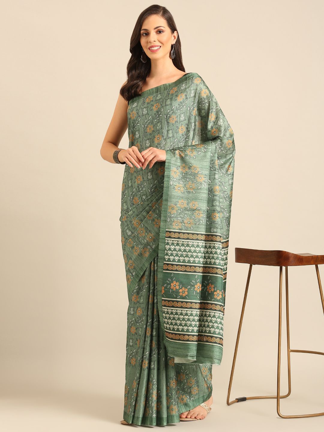 

Exclusiva Ethnic motifs Saree, Green