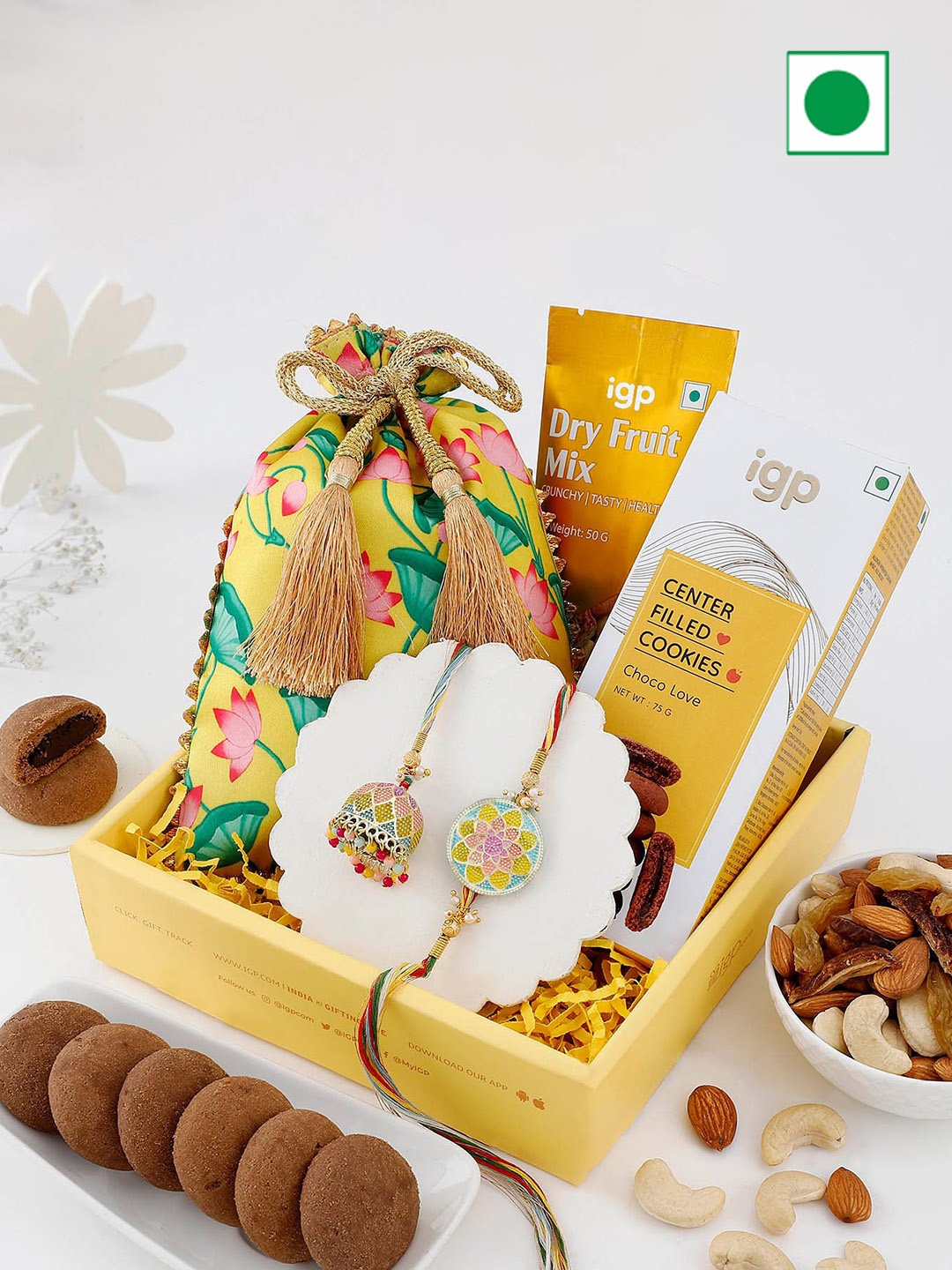 

IGP Set of 3 Bhaiya Bhabhi Rakhi with Dryfruit Mix & Cookies Gift Hamper, Multi