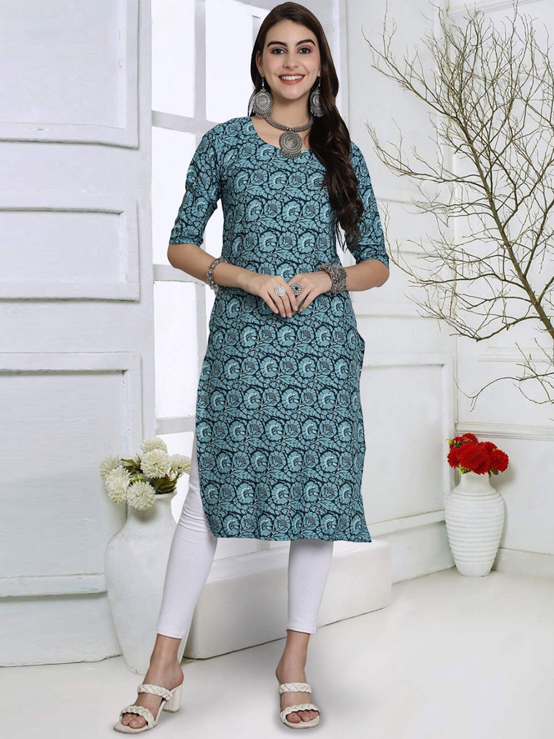 

7Threads Floral Printed Round Neck Straight Kurta, Blue