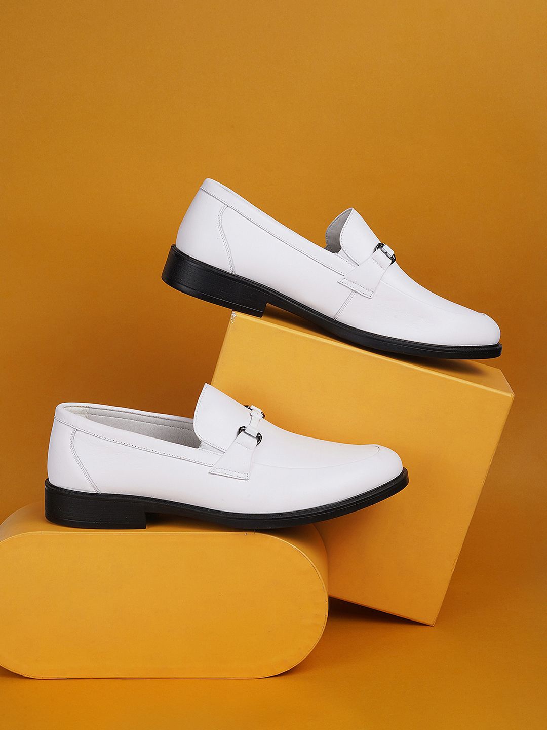 

DAVINCHI Men Leather Formal Loafers, White