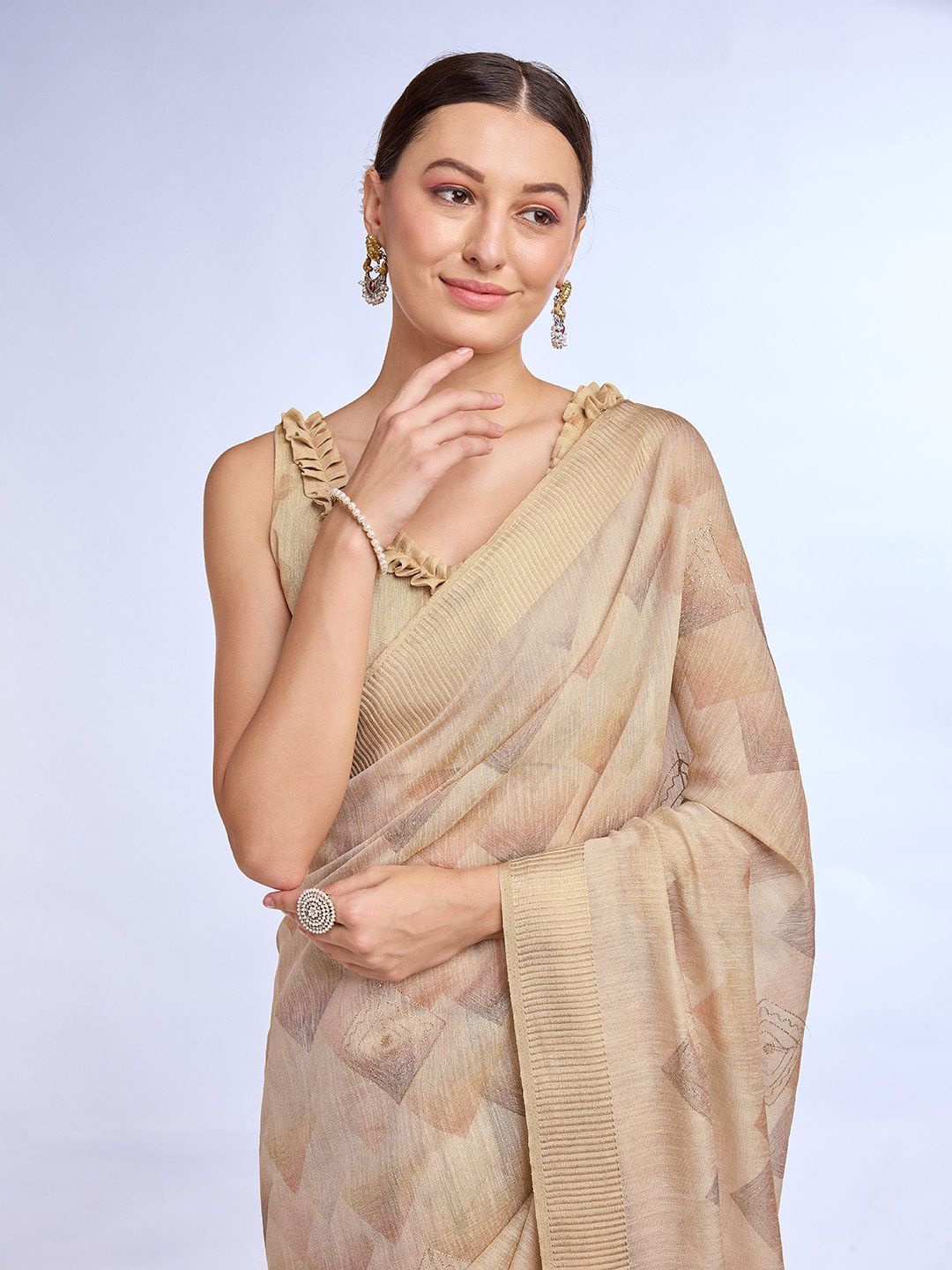 

Ishin Mirror Work Tissue Saree, Cream