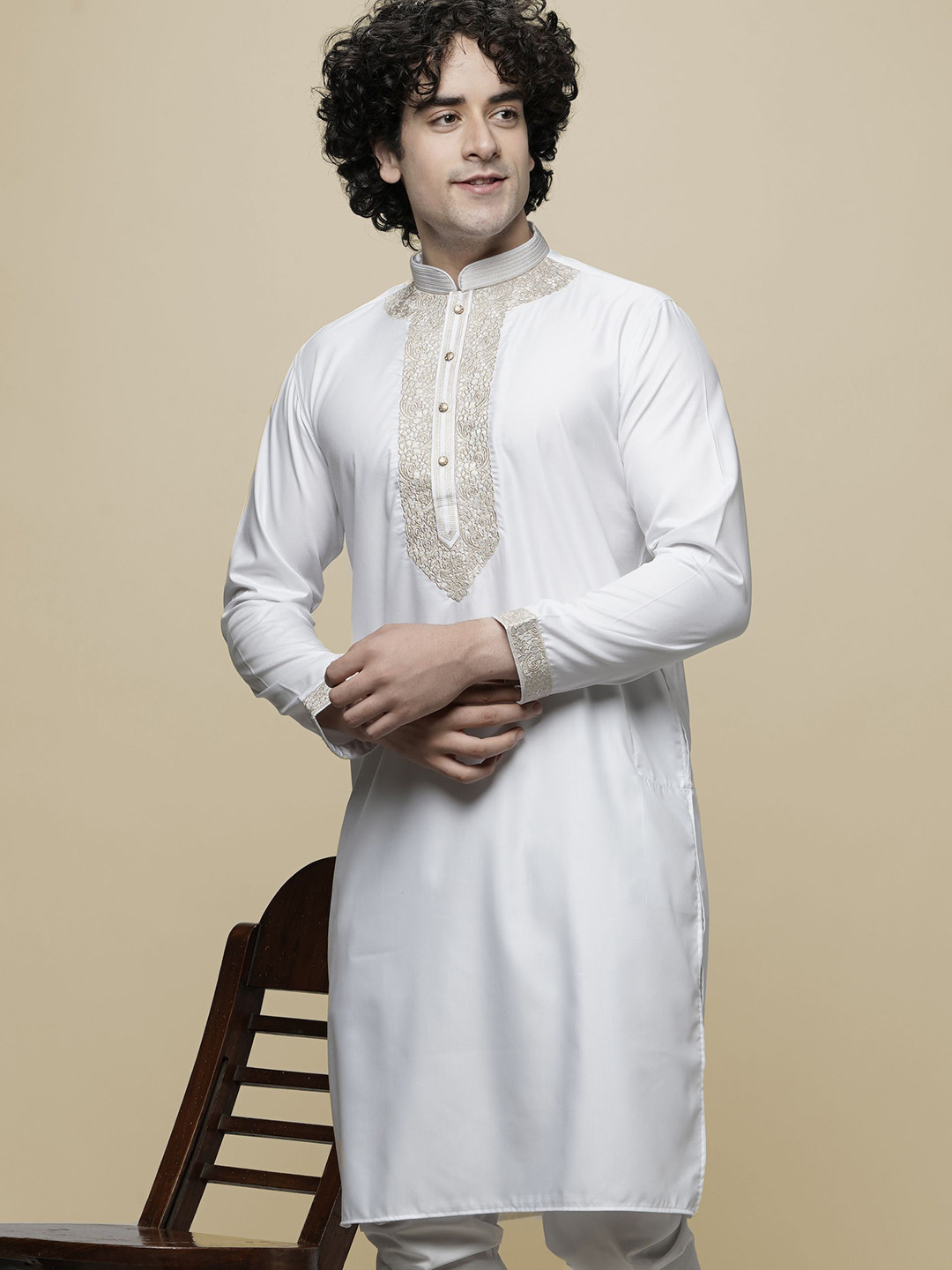 

MAAHI FABS Floral Yoke Design Thread Work Mandarin Collar Cotton Silk Straight Kurta, White