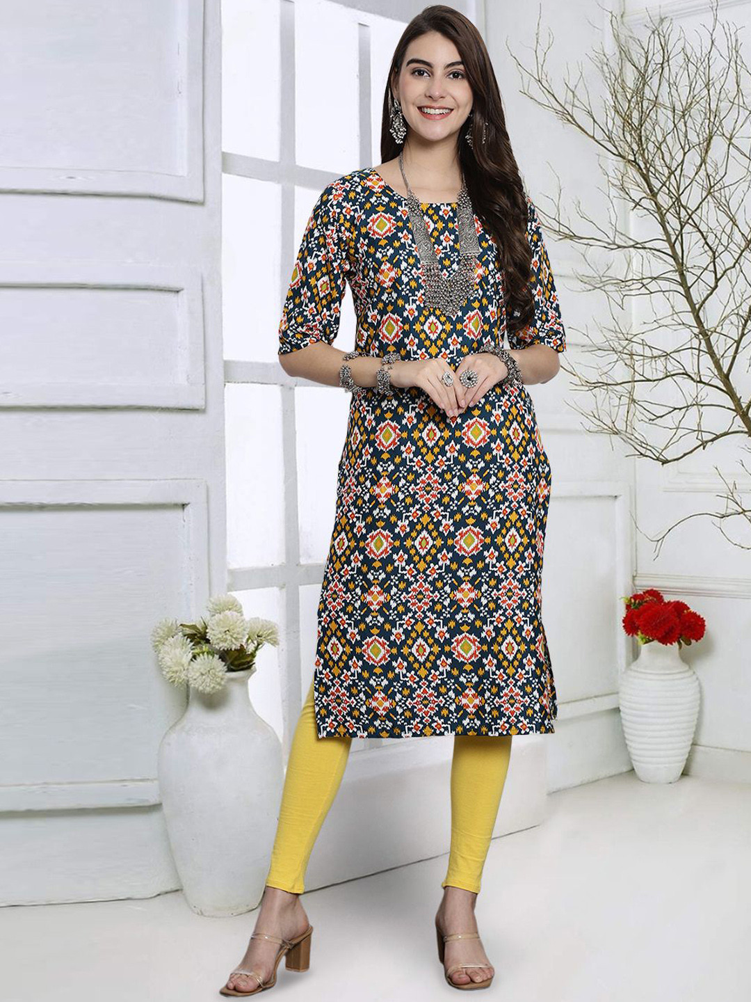 

7Threads Geometric Printed Round Straight Crepe Kurta, Green