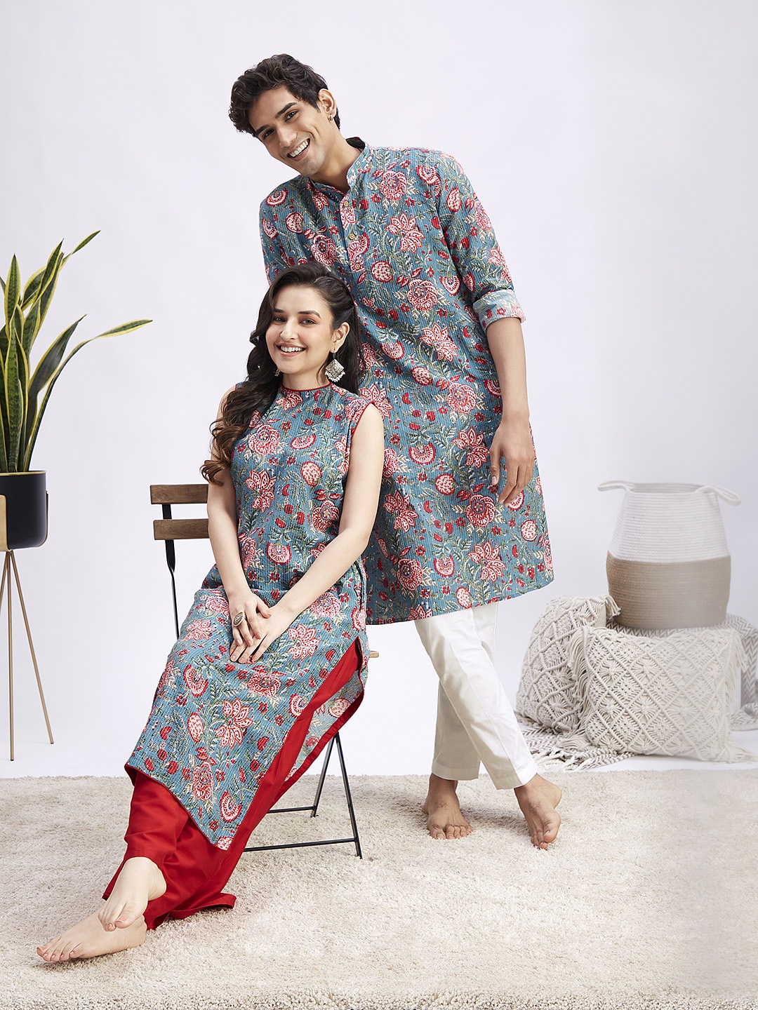 

VASTRAMAY Floral Printed Regular Kantha Work Kurta with Palazzos, Blue