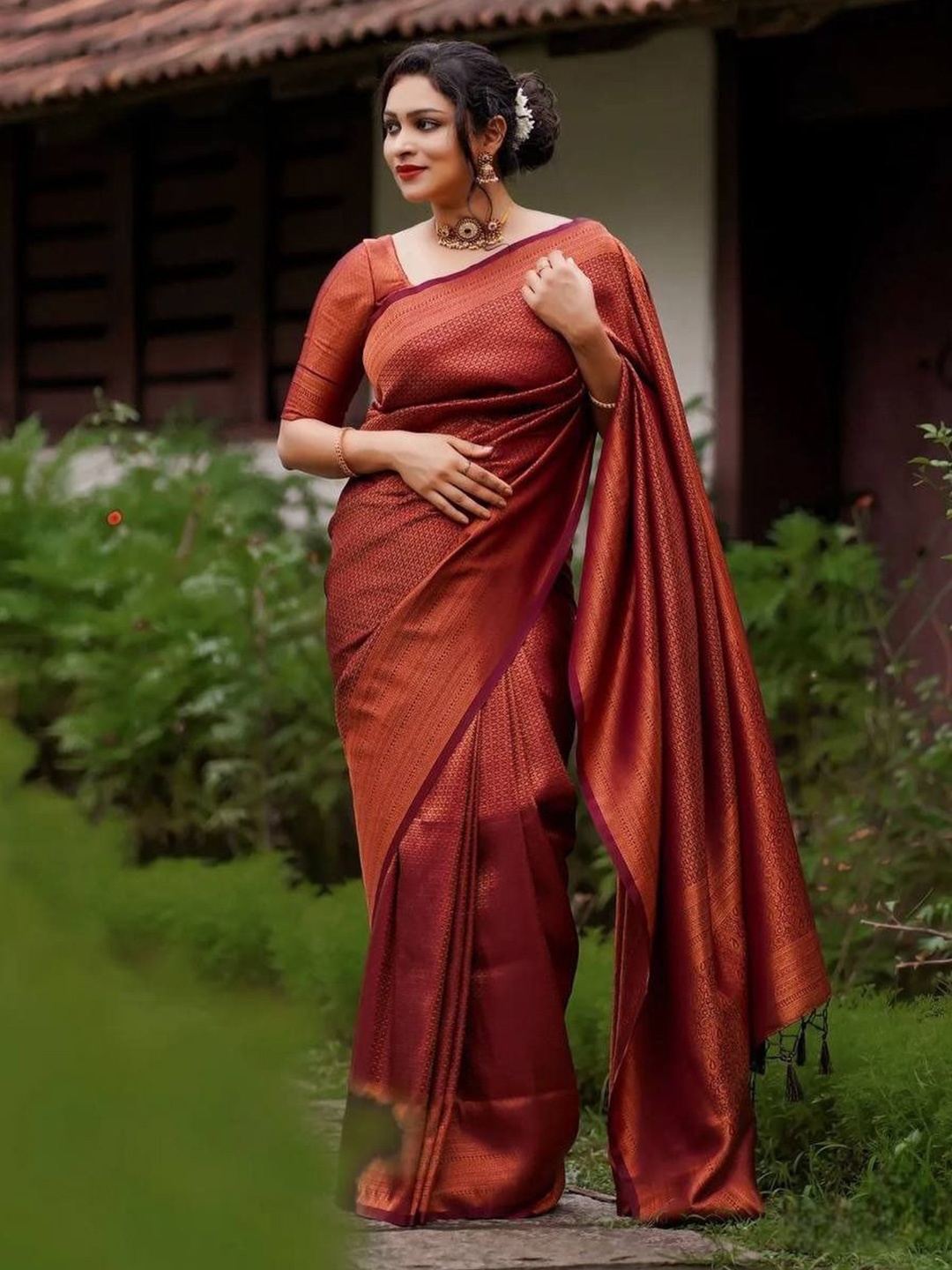 

Marziyaa Woven Design Banarasi Saree, Maroon