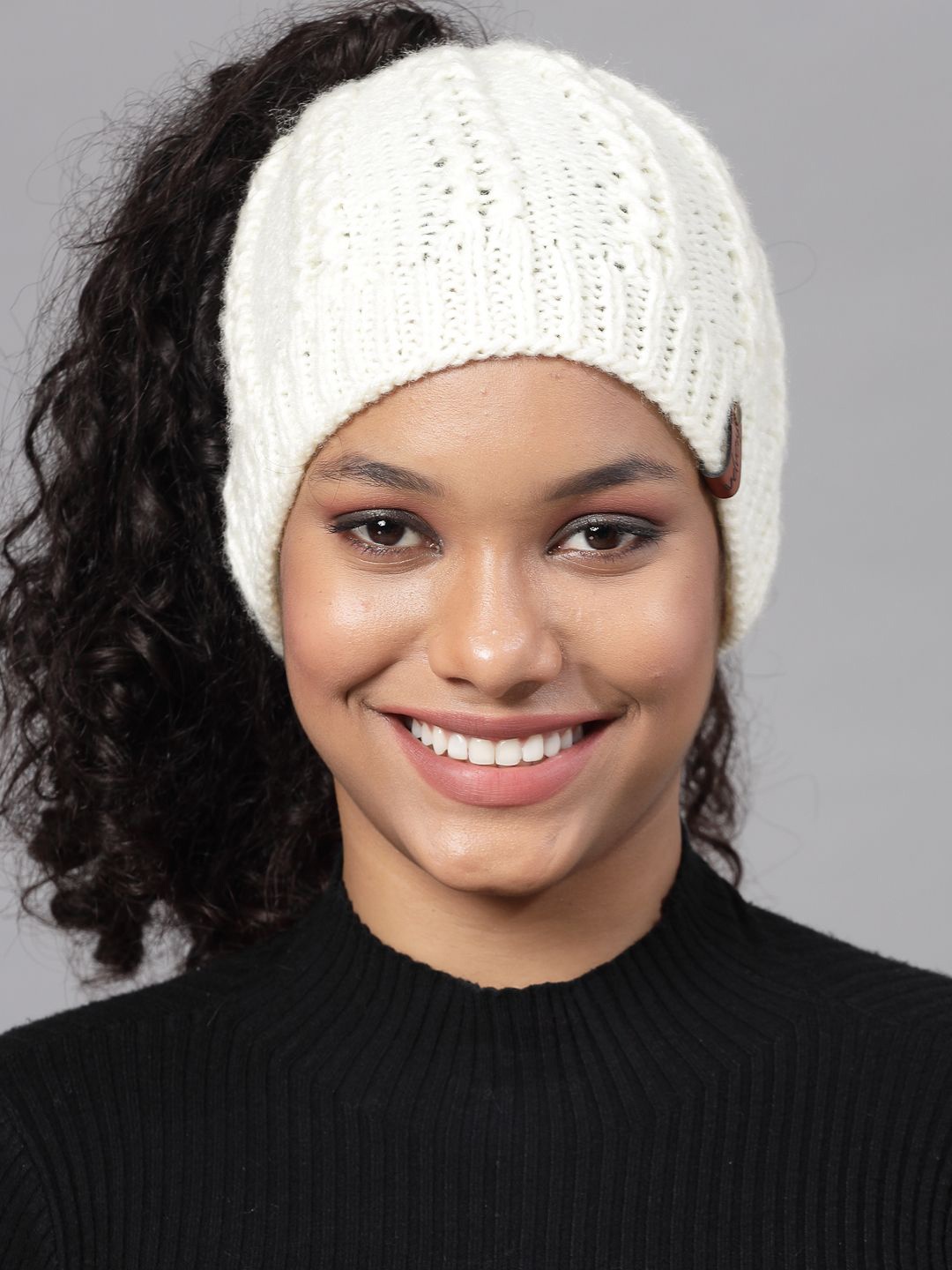 

Velvery Women Beanie, White