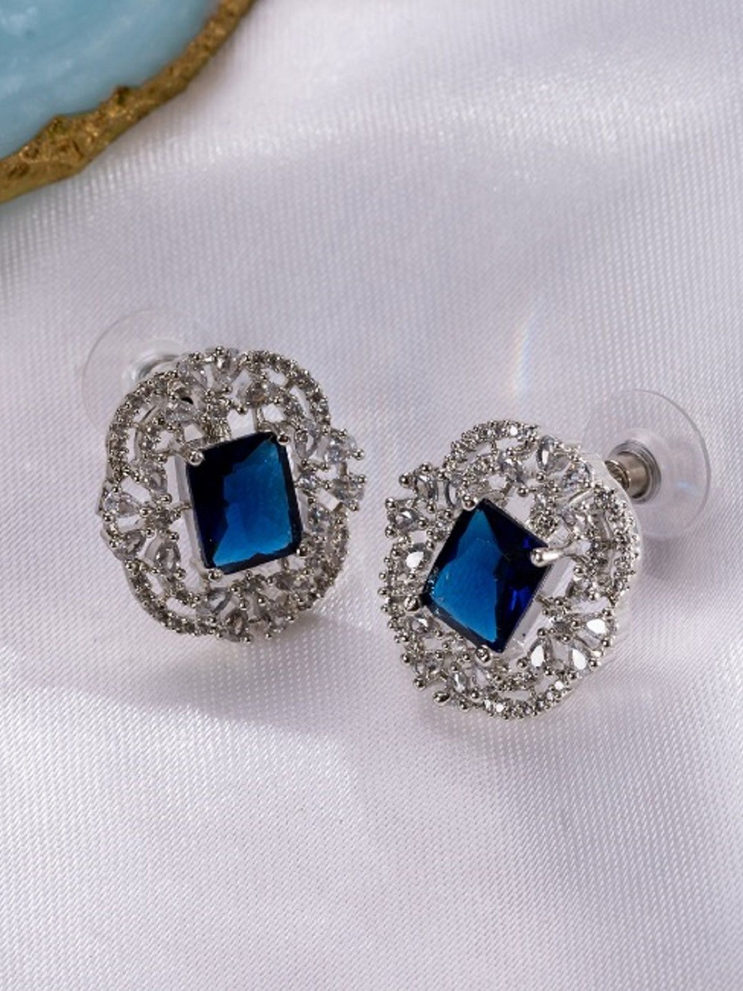 

PUTSTYLE Trendy Vintage Silver-Plated Square American Diamond Studded Studs Earrings