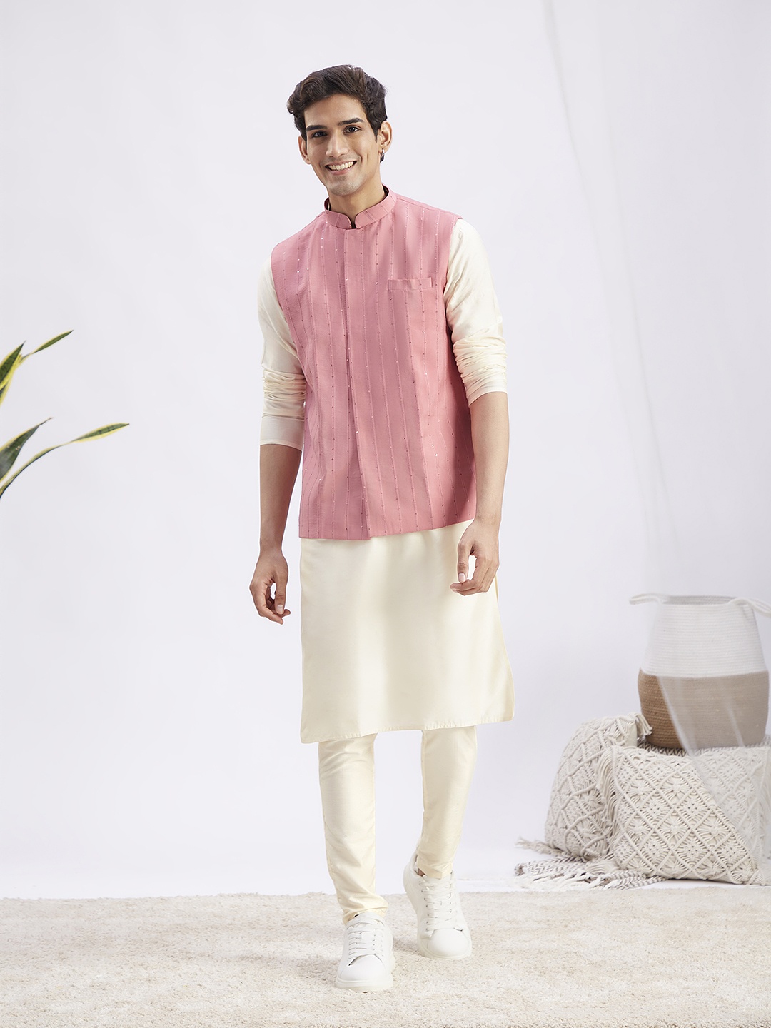 

VASTRAMAY Mandarin Collar Sequinned Straight Kurta with Pyjamas & Jacket, Cream