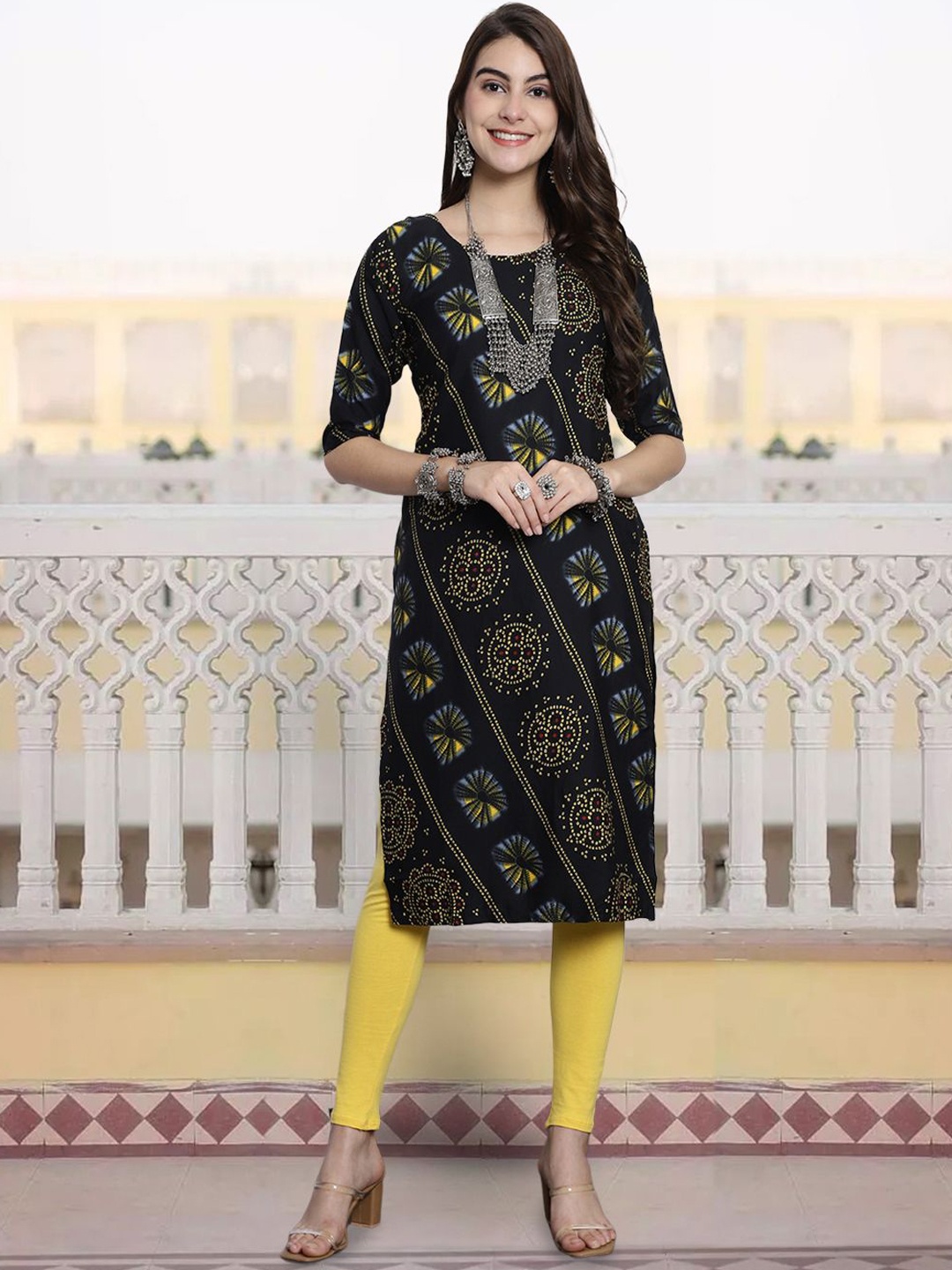 

7Threads Bandhani Printed Round Neck Straight Kurta, Black