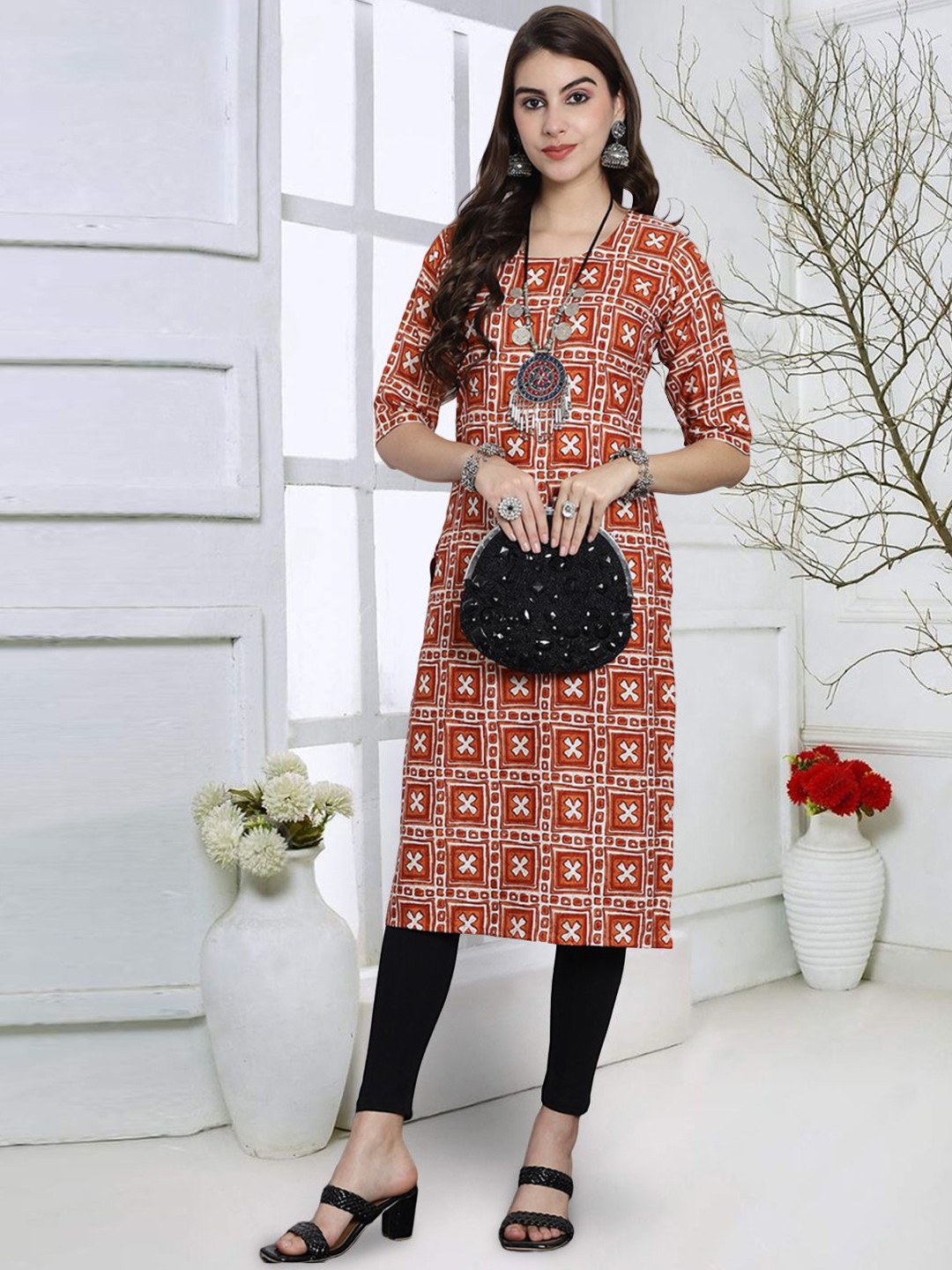 

7Threads Geometric Printed Round Neck Straight Kurta, Maroon