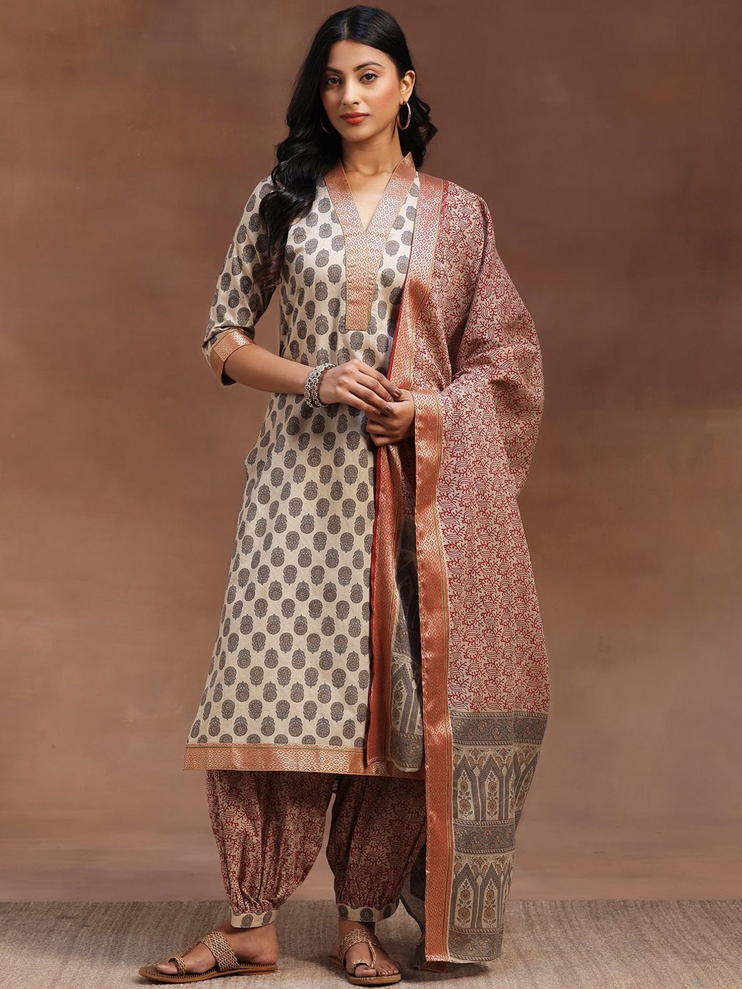 

Libas Floral Printed Gotta Patti Pure Cotton Straight Kurta With Salwar & Dupatta, Beige