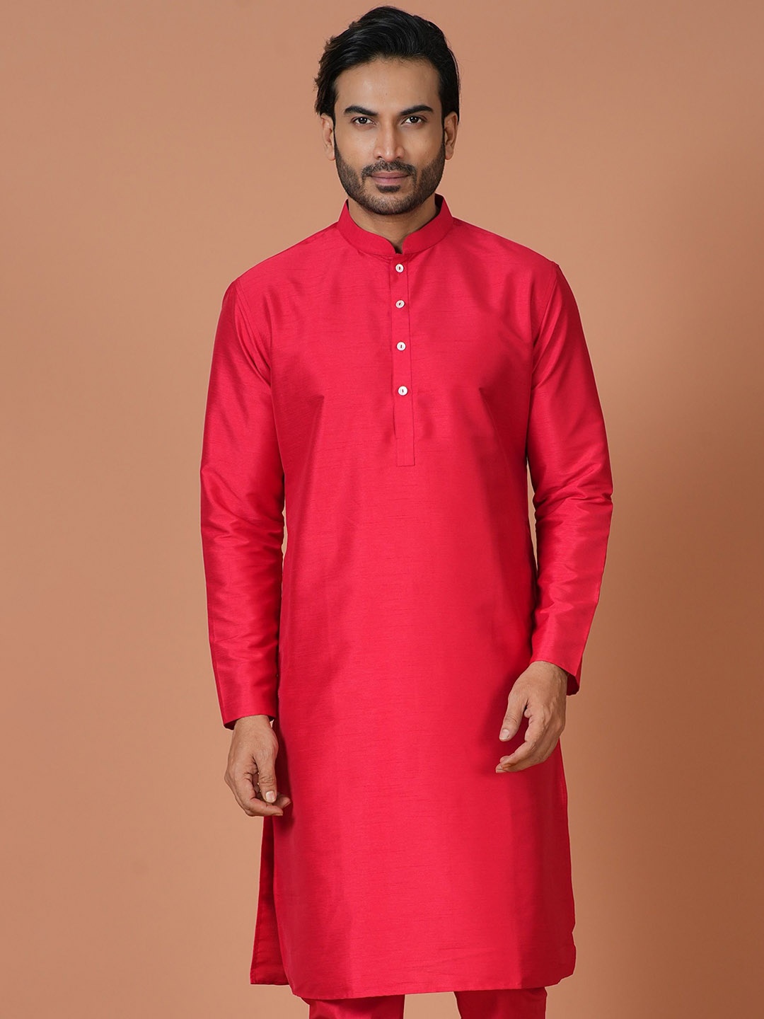 

Sayisha Mandarin Collar Long Sleeves Silk Straight kurta, Red