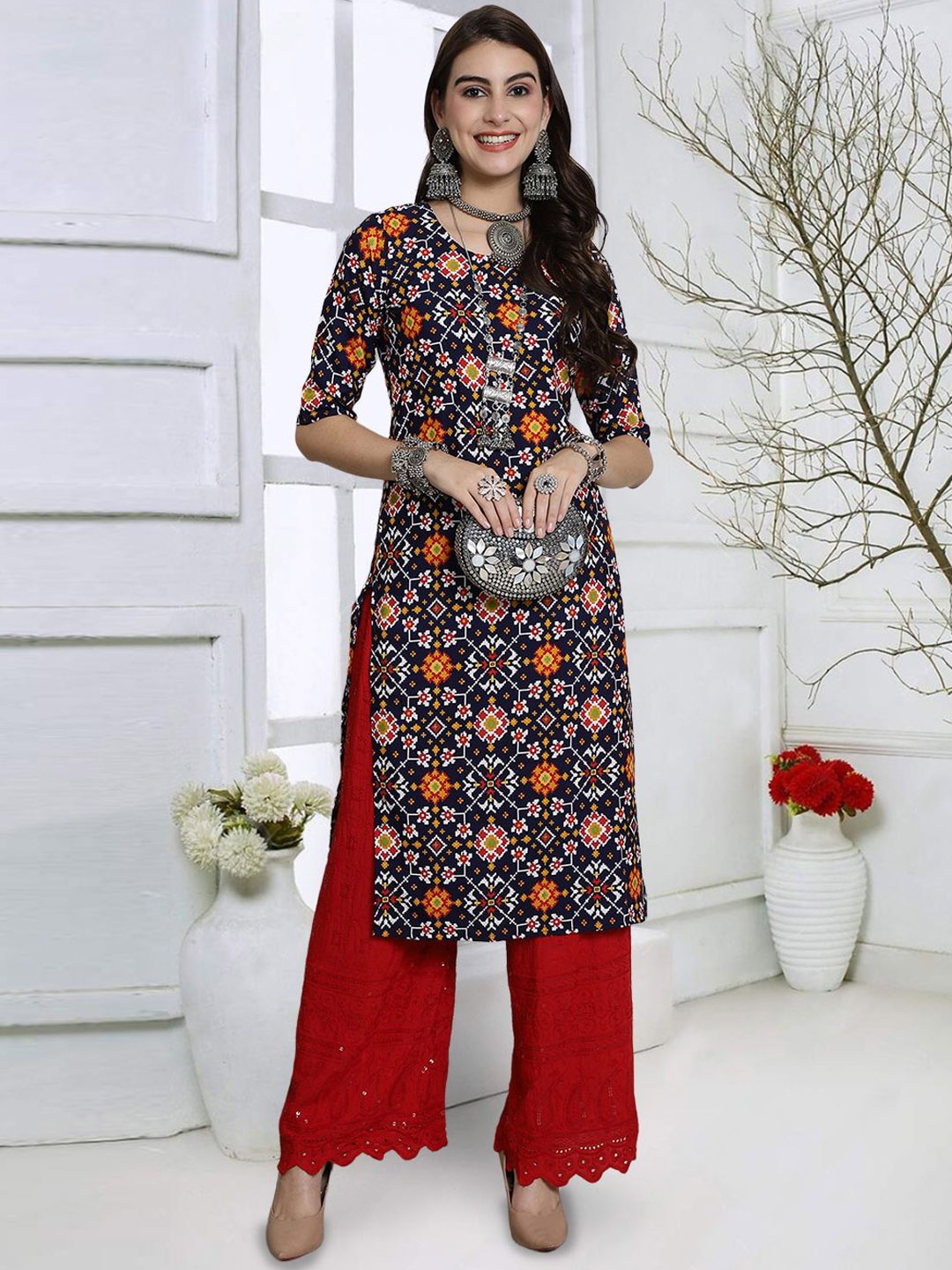 

7Threads Floral Printed Round Neck Straight Kurta, Navy blue