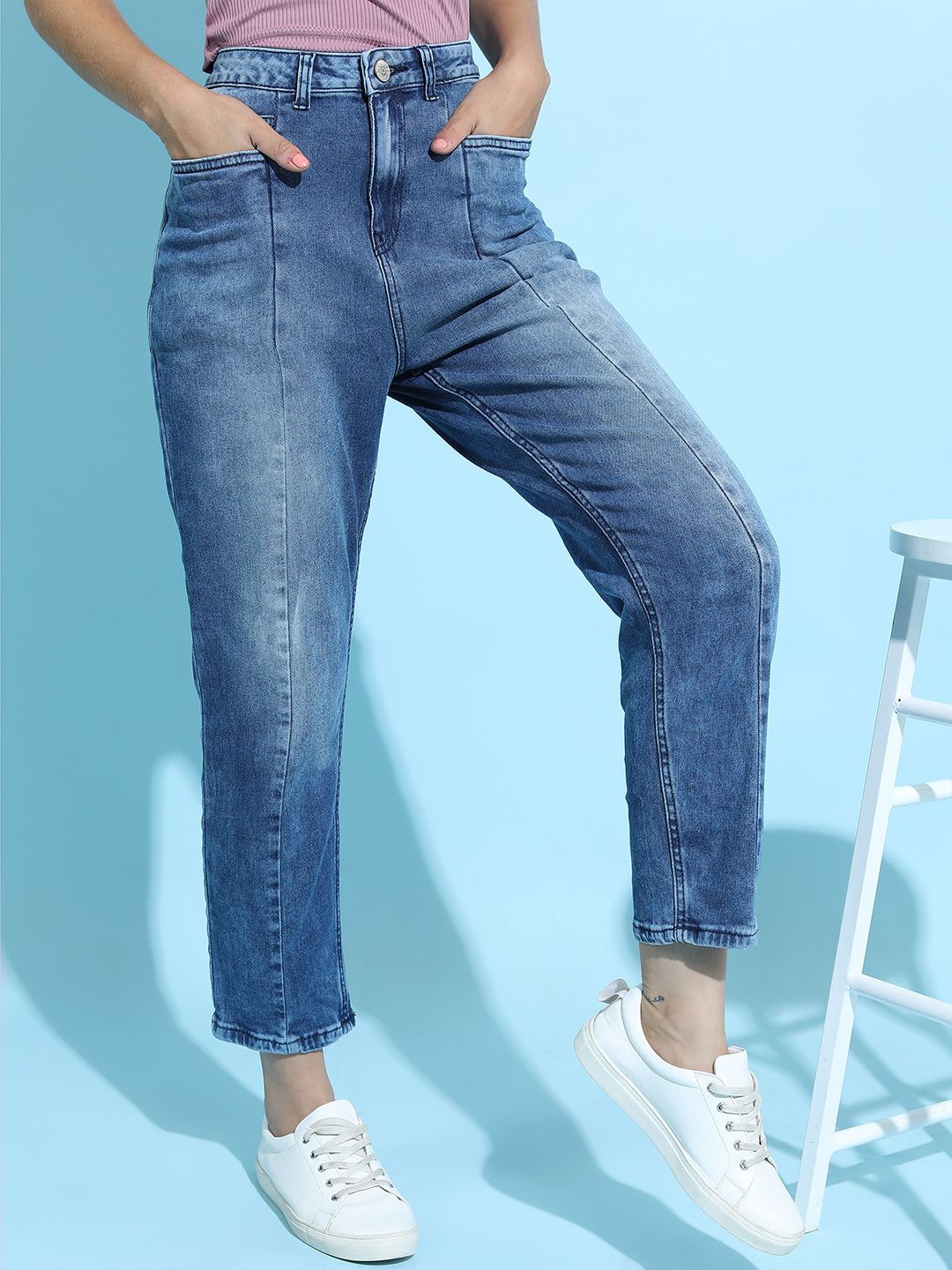 

Tokyo Talkies Women Straight Fit High-Rise Light Fade Jeans, Blue