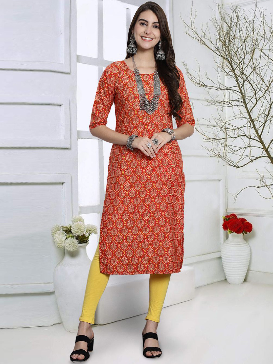 

7Threads Ethnic Motifs Printed Round Neck Straight Kurta, Red