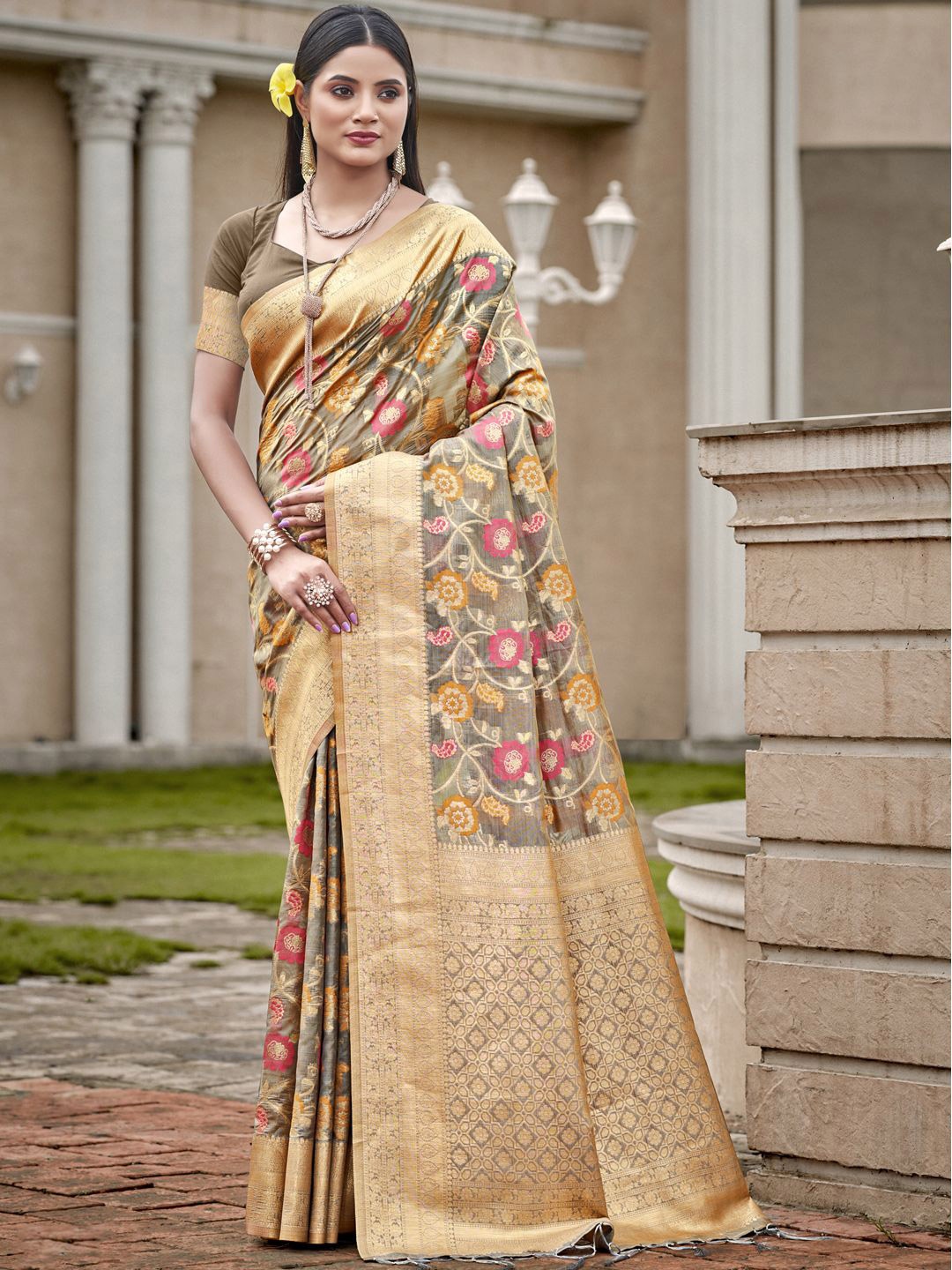 

Exclusiva Women Woven Design Saree With Zari Border, Grey