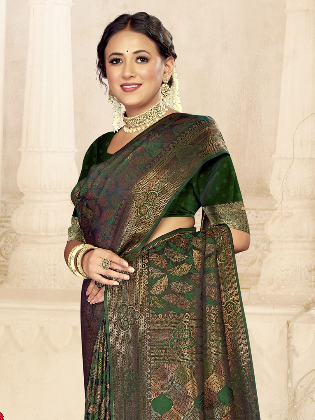 

Exclusiva Woven Design Zari Satin Saree, Green