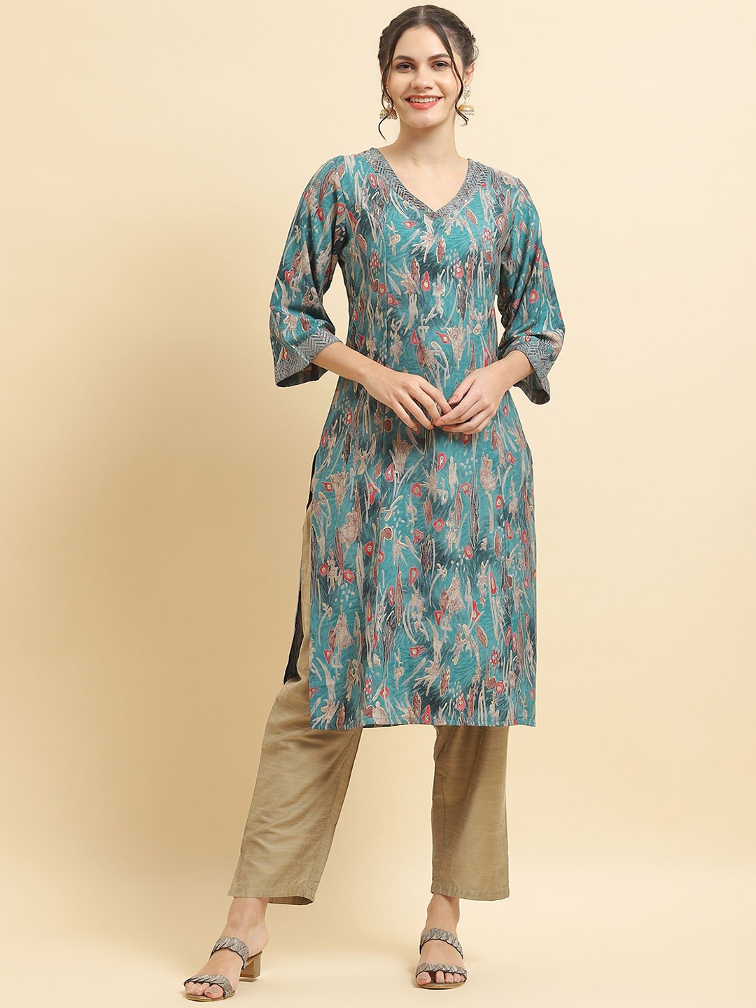 

Shree Abstract Printed V Neck Straight Kurta, Teal
