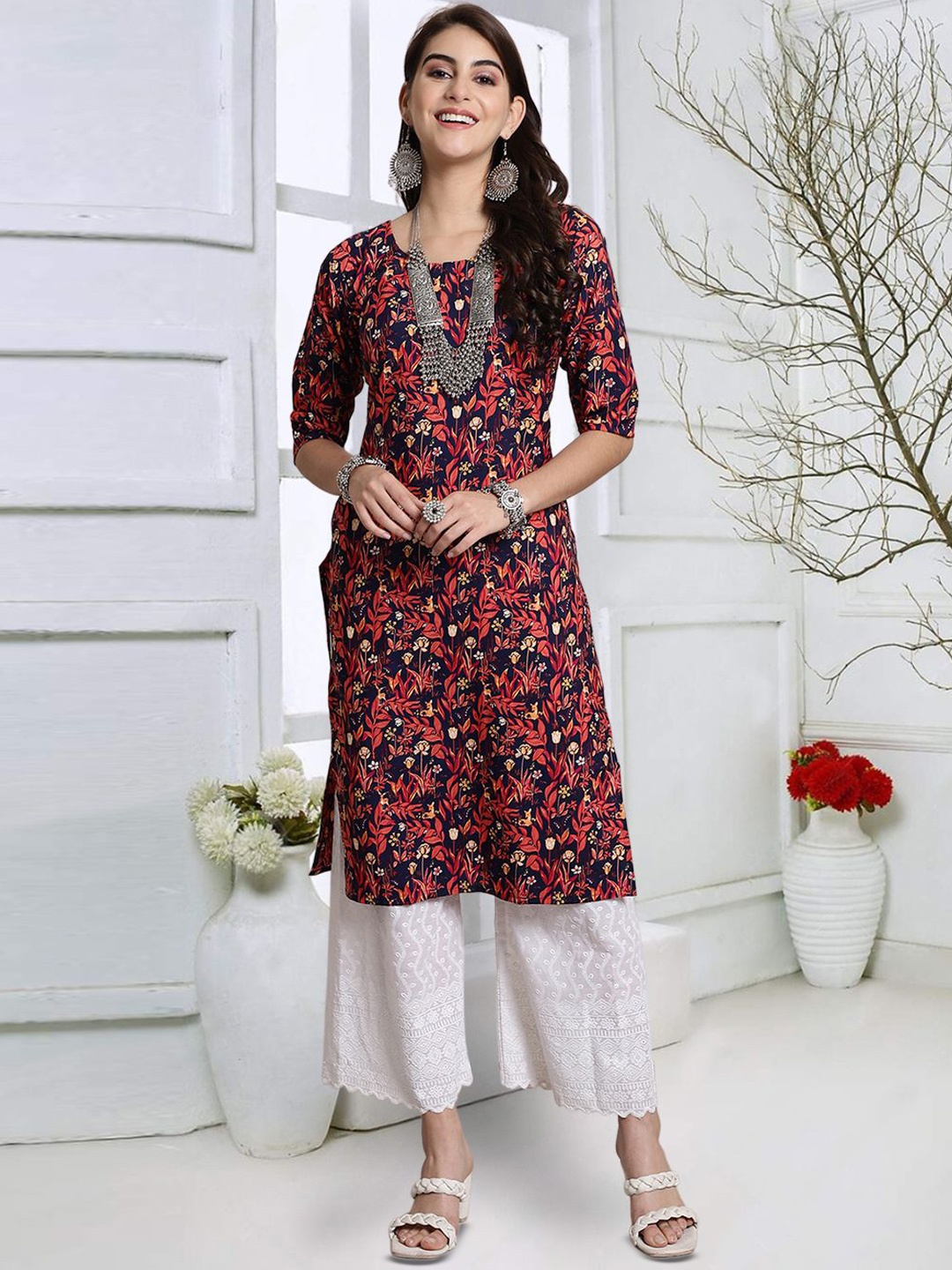 

7Threads Floral Printed Round Neck Straight Kurta, Red