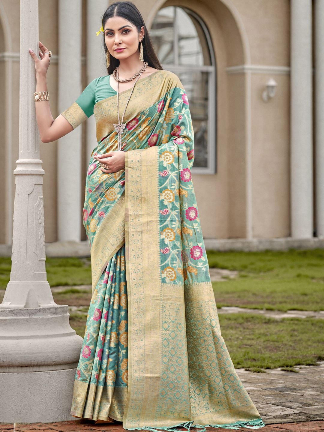 

Exclusiva Floral Woven Design Zari Organza Saree, Green