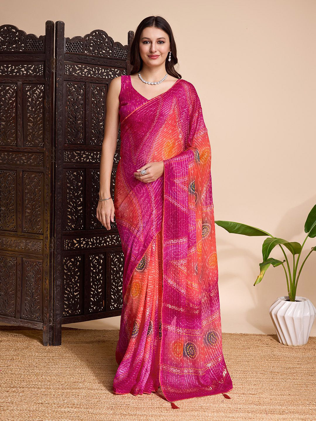 

Ishin Bandhani printed saree with blouse piece, Pink