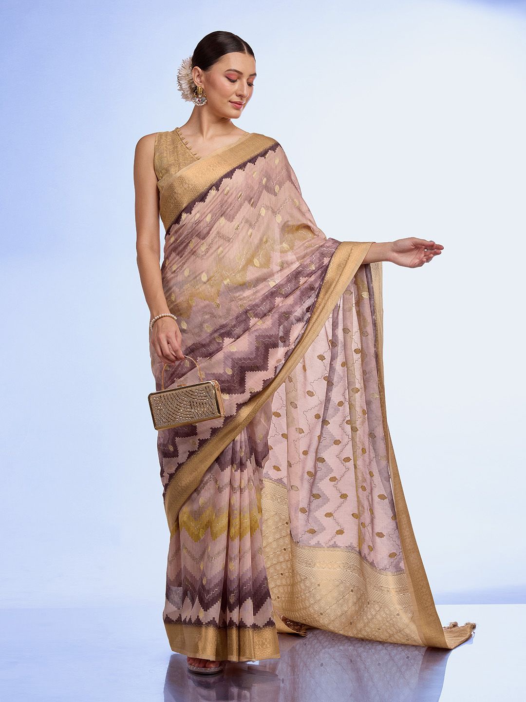 

Ishin Ethnic Motifs Printed Zari Saree, Cream