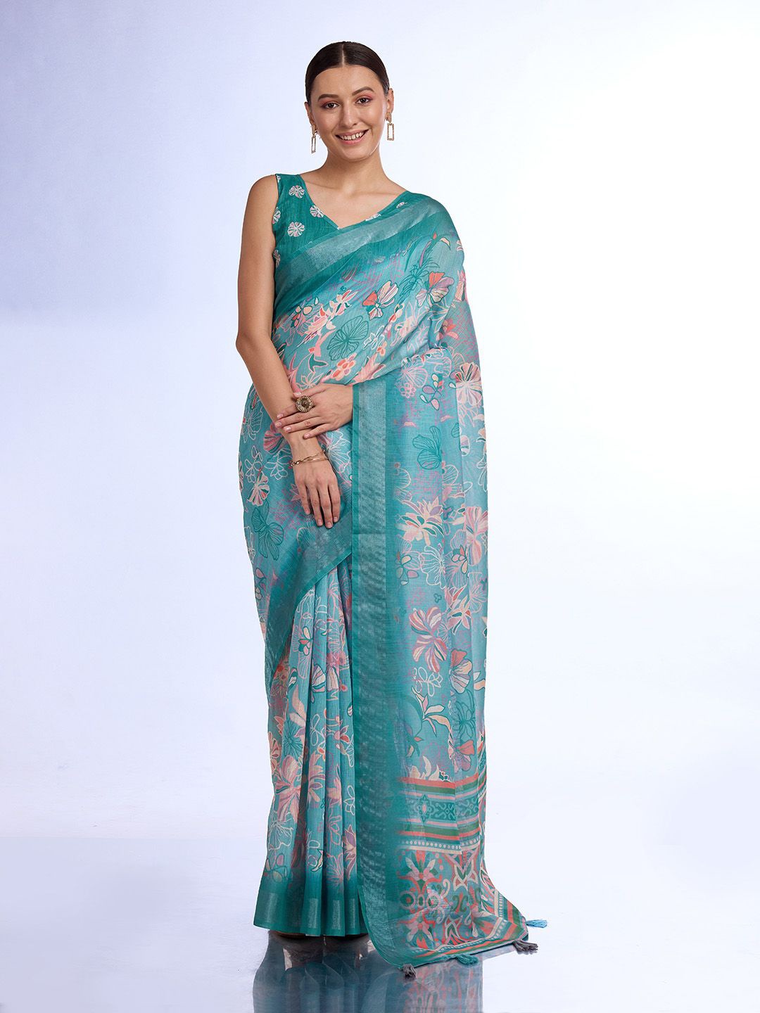 

Ishin floral printed saree with blouse piece, Teal