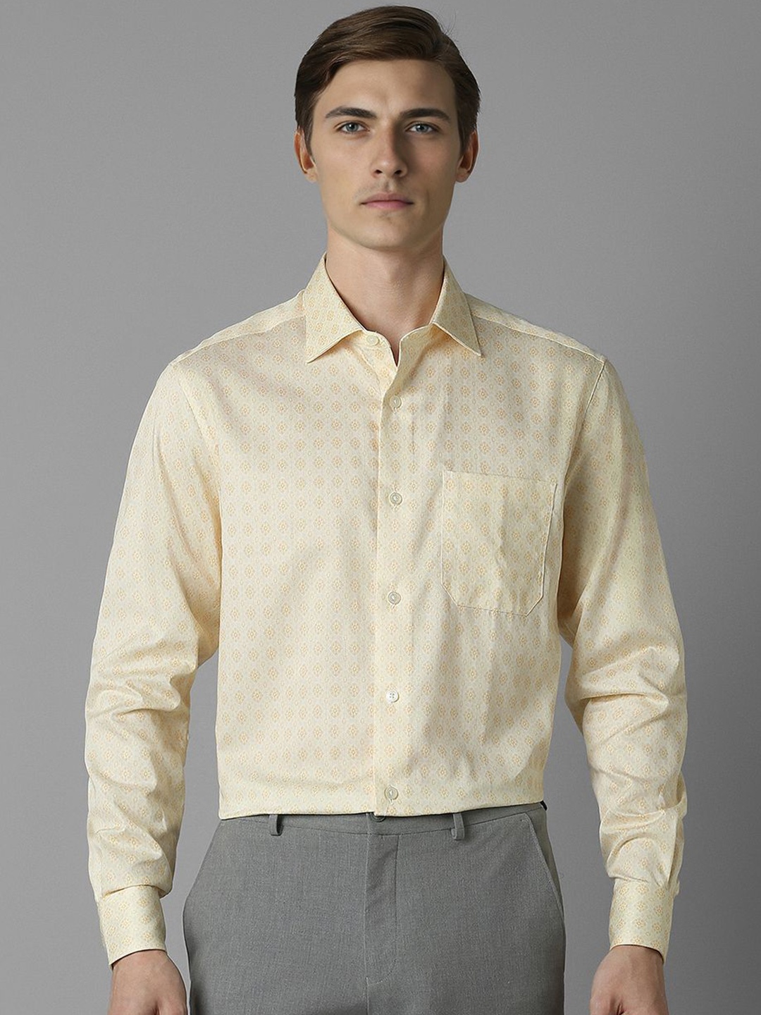 

Louis Philippe Men Classic Spread Collar Geometric Printed Cotton Formal Shirt, Yellow