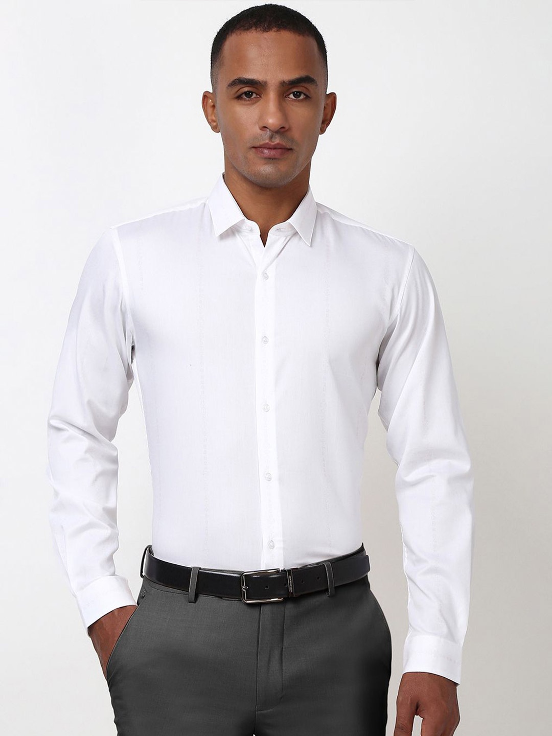 

Peter England Men Spread Collar Solid Cotton Slim Fit Formal Shirt, White