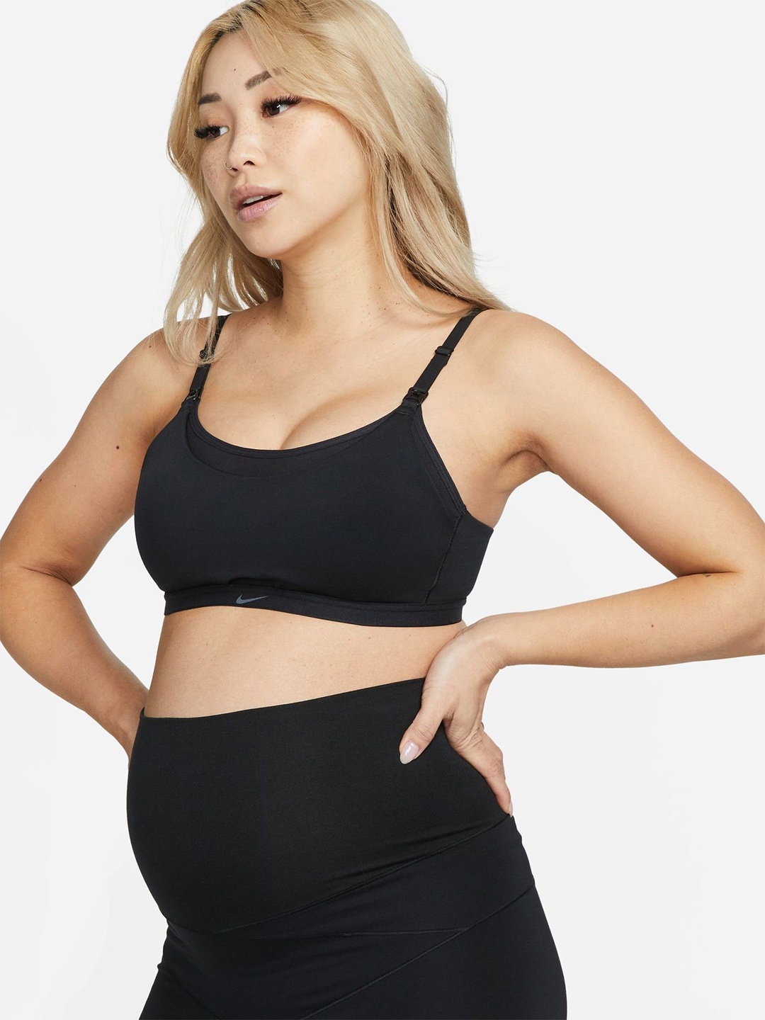 

Nike Women Alate Light-Support Lightly Lined Sports Bra (Maternity), Black