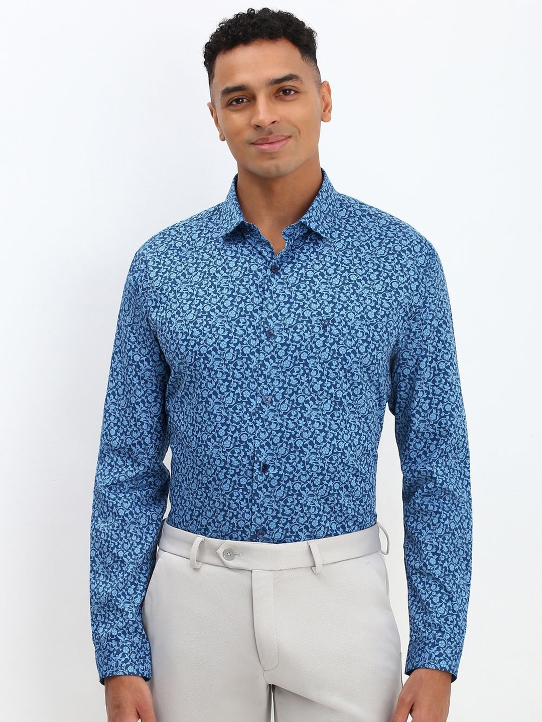 

Allen Solly Men Spread Collar Floral Printed Cotton Slim Fit Formal Shirt, Blue