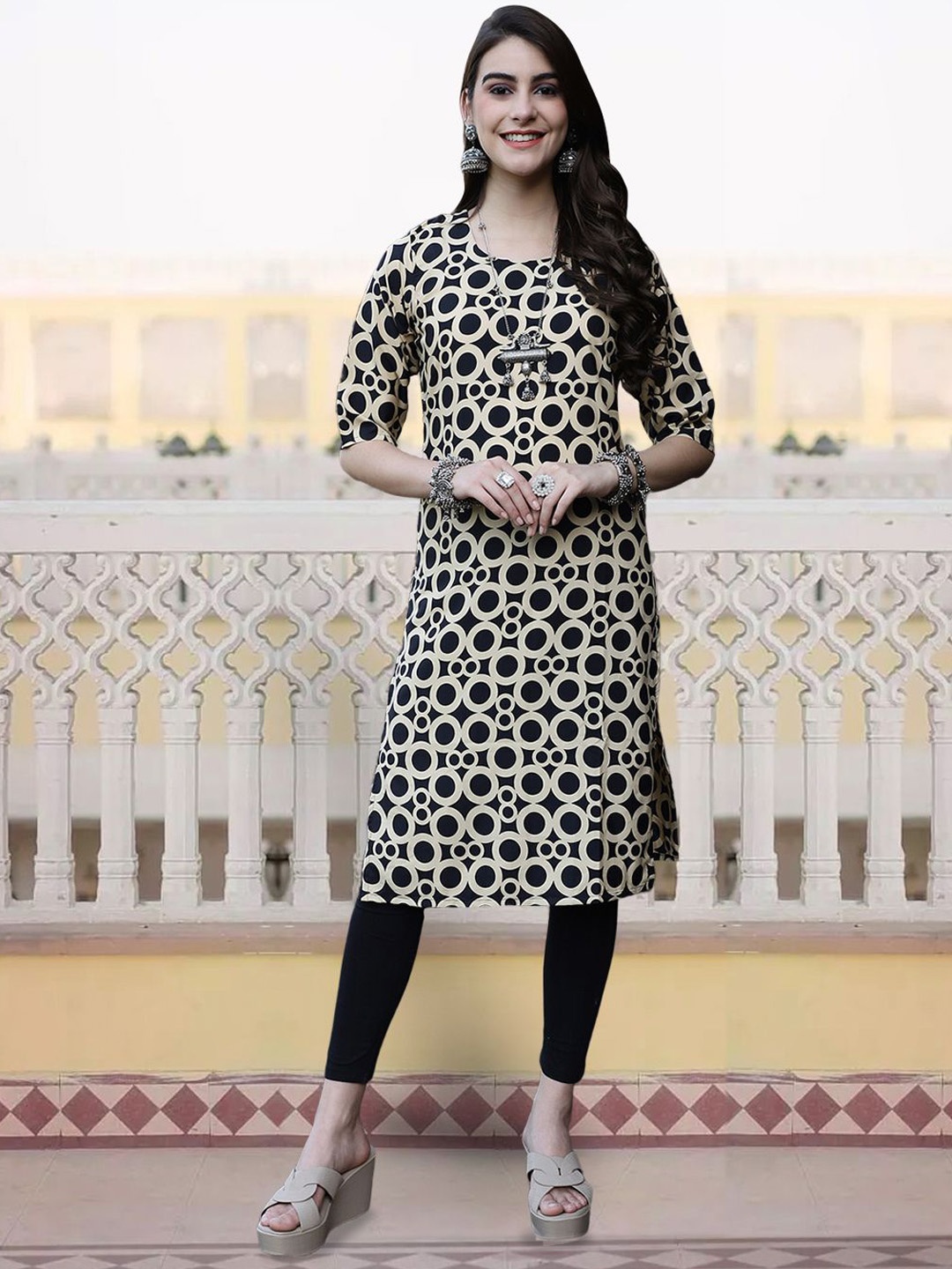 

7Threads Geometric Printed Round Neck Straight Kurta, Navy blue