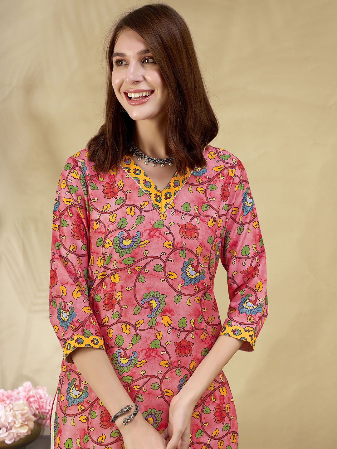 

Anouk Rustic Floral Printed Straight Kurta, Coral