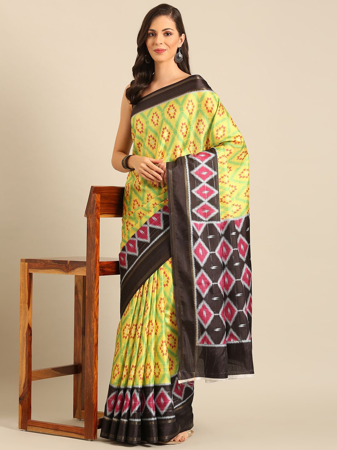 

Exclusiva Woven Design Ethnic Saree, Yellow